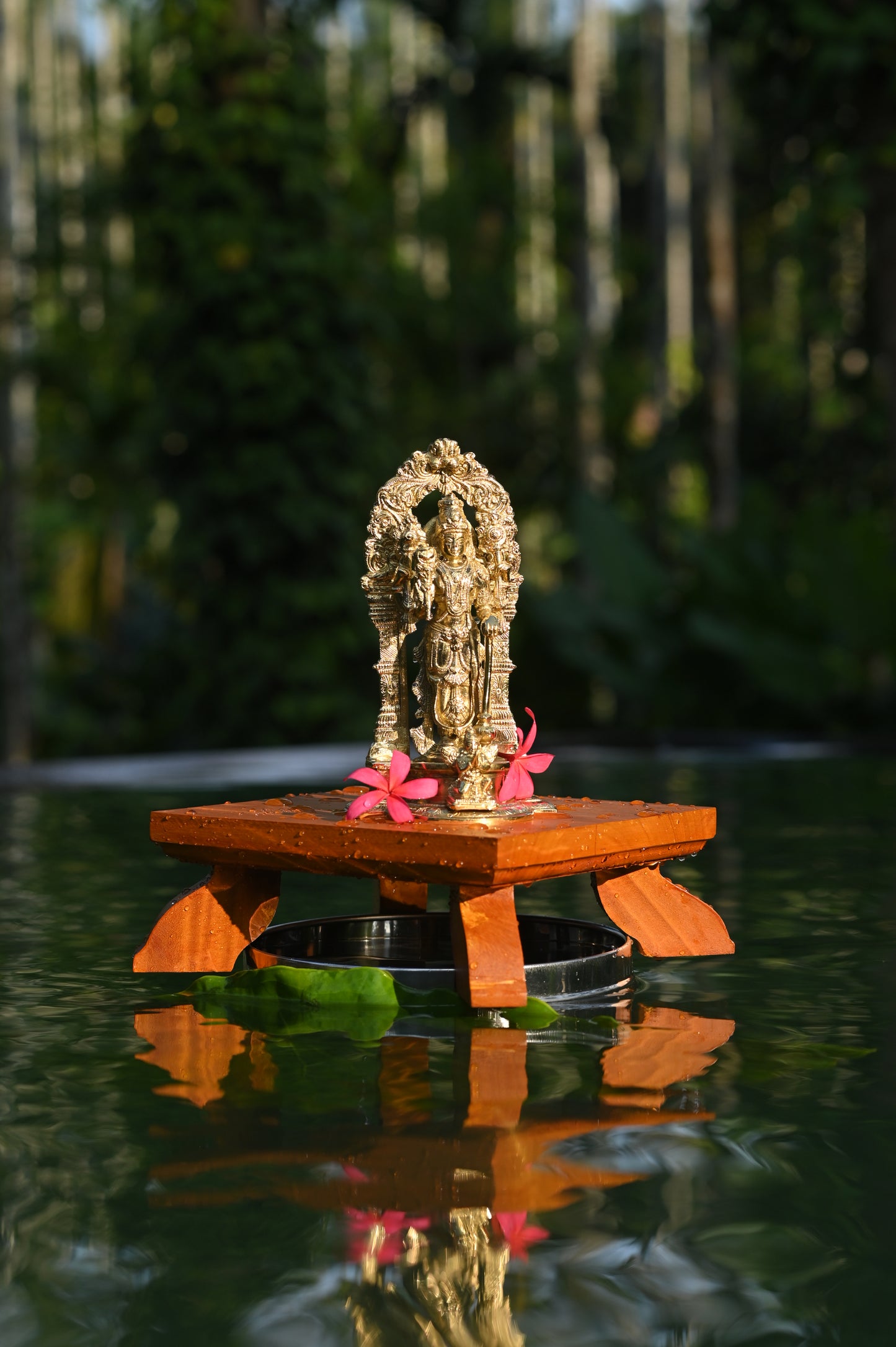 Maha VIshnu with Prabha Brass Idol - Medium