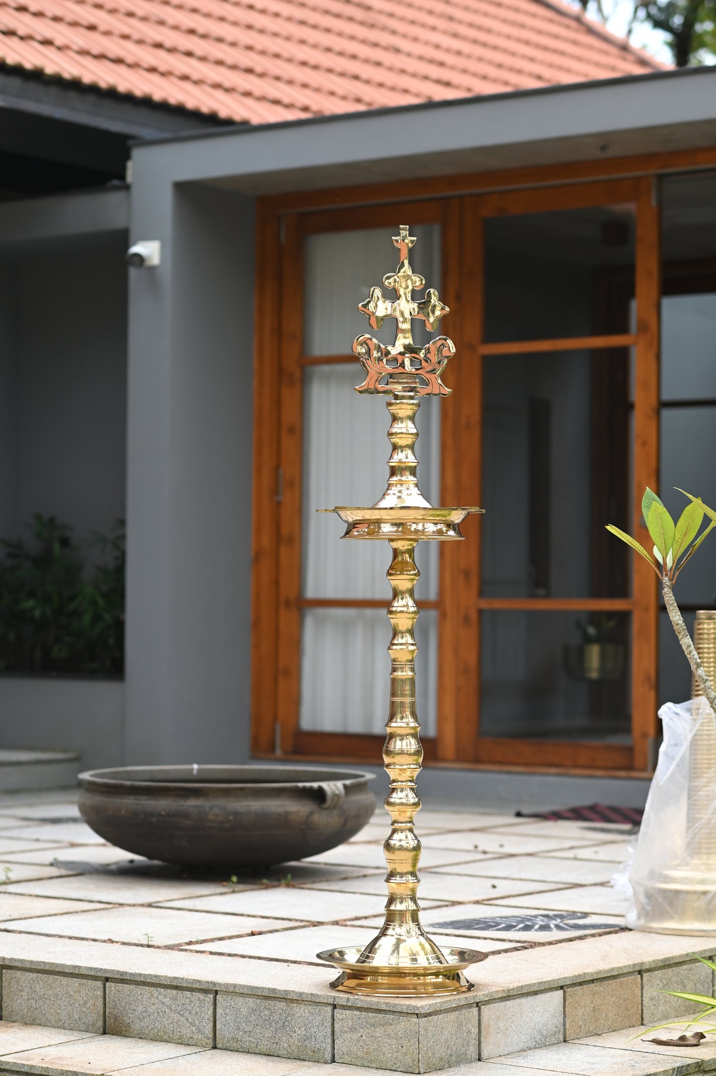 Holy Cross Brass Oil Lamp - Large