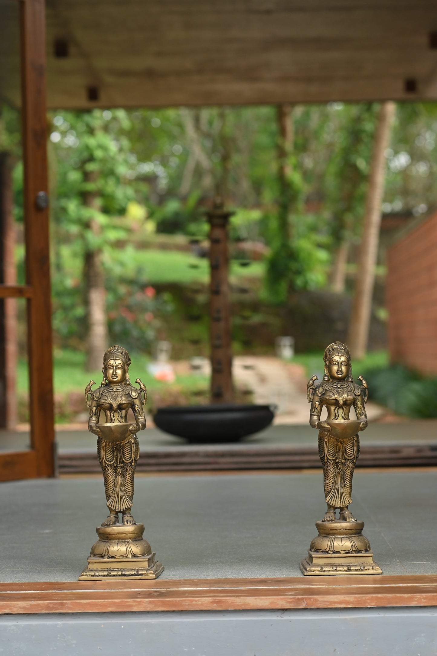 Brass Welcome Lady Pair