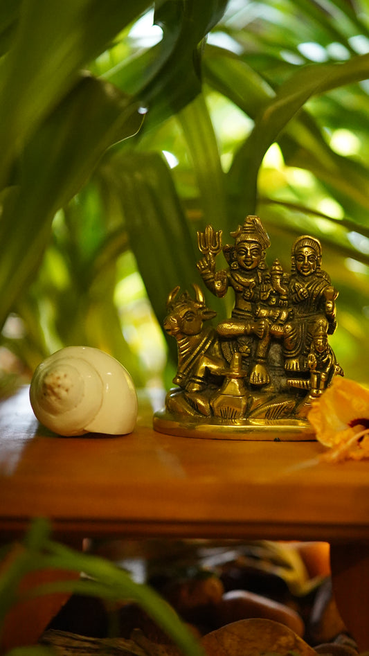 Lord Shiva, Parvathi and Nandi