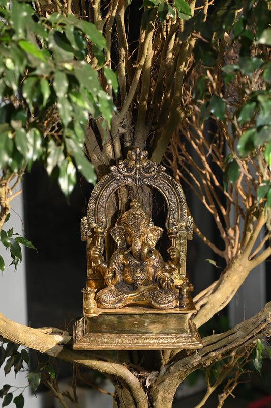 Lord Ganesha with prabhapeedam