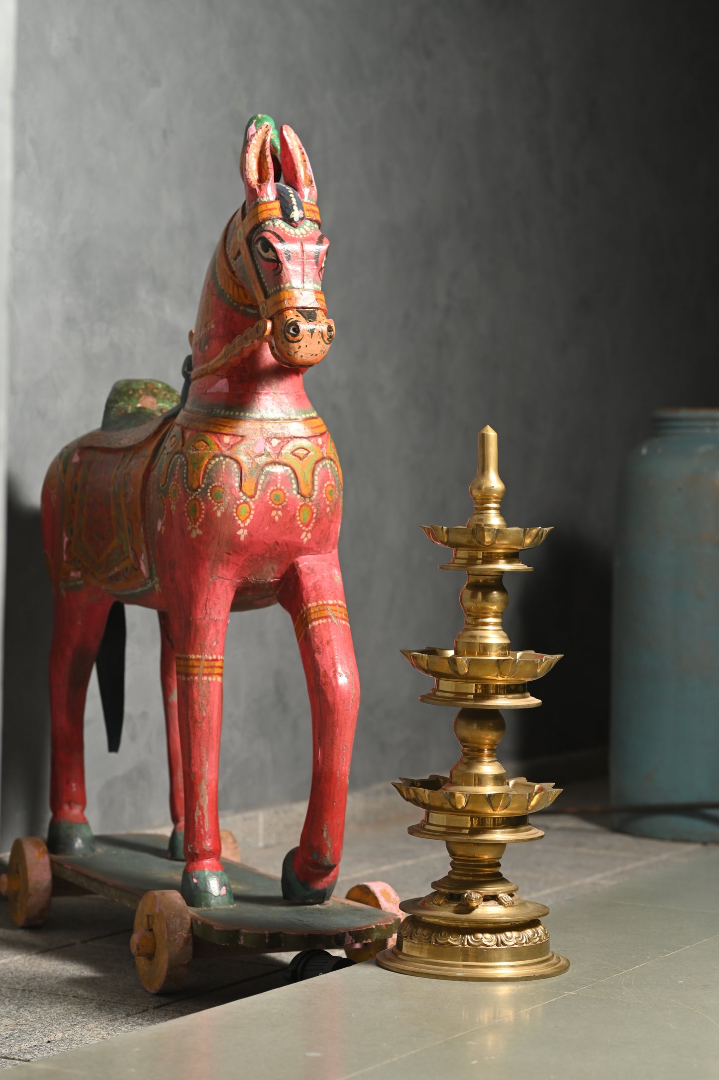 Vaasthu Vilakku Brass Oil Lamp - Medium