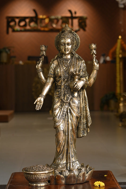 Goddess Lakshmi Idol