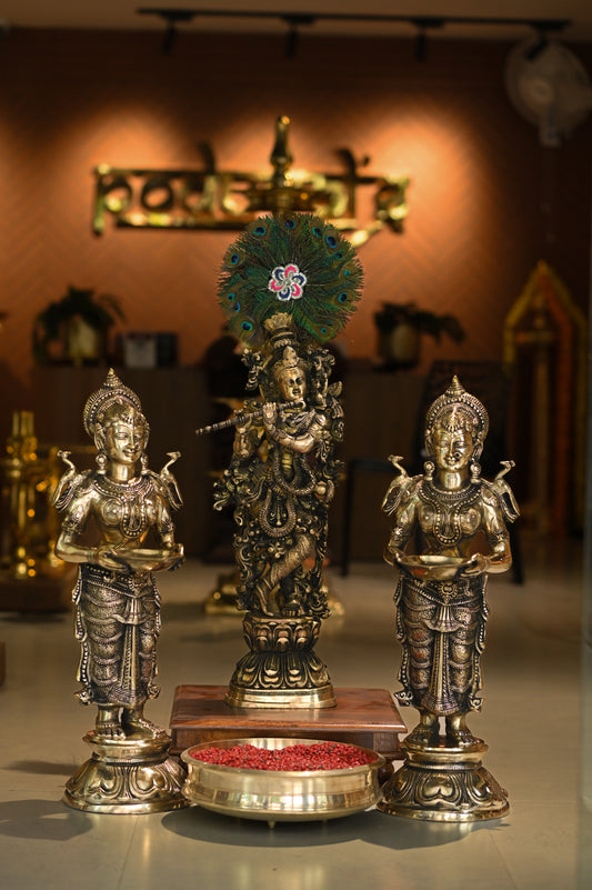 Lord Krishna with Deepalakshmi Pair